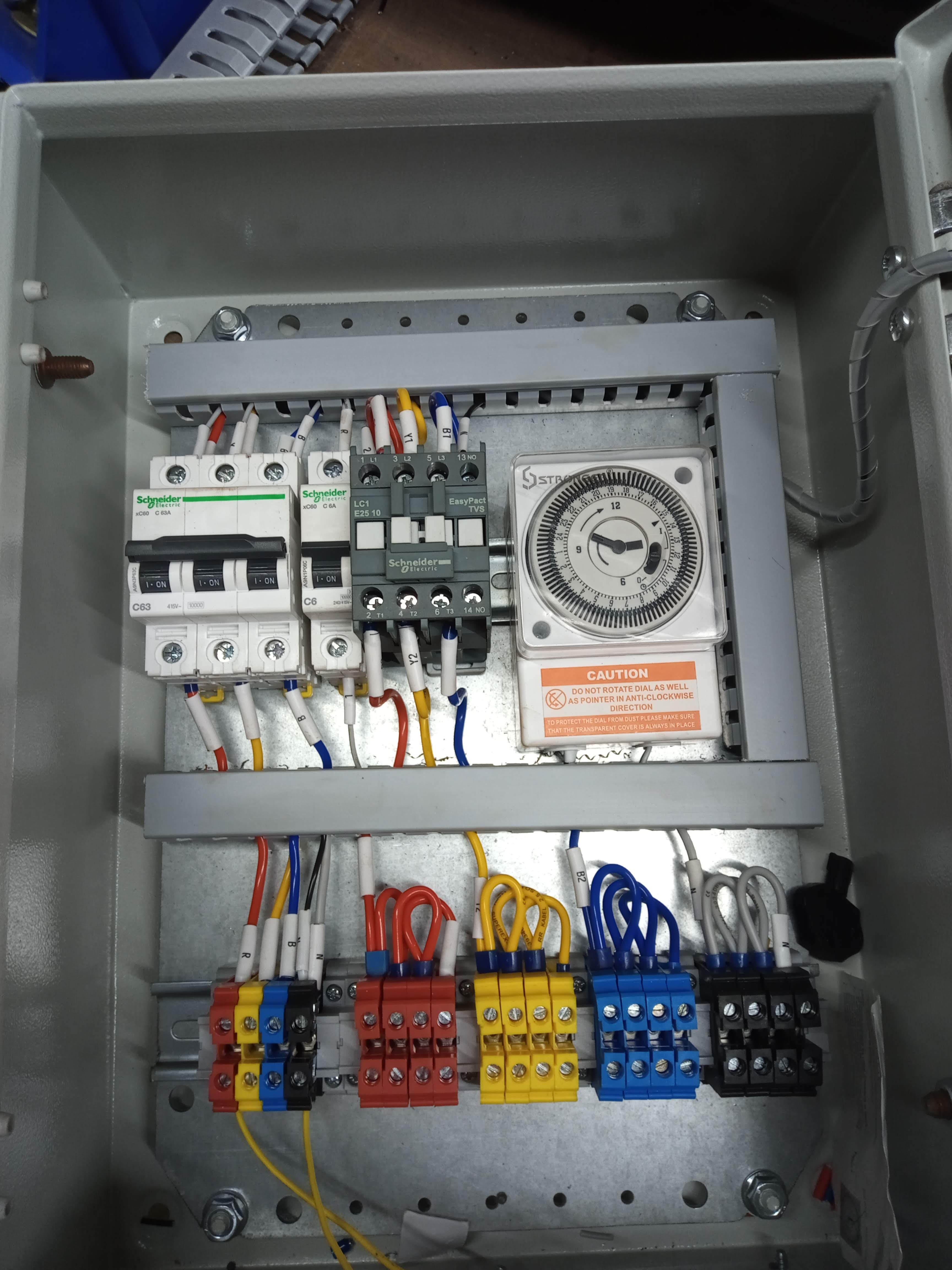 11.Street Light Control Panel